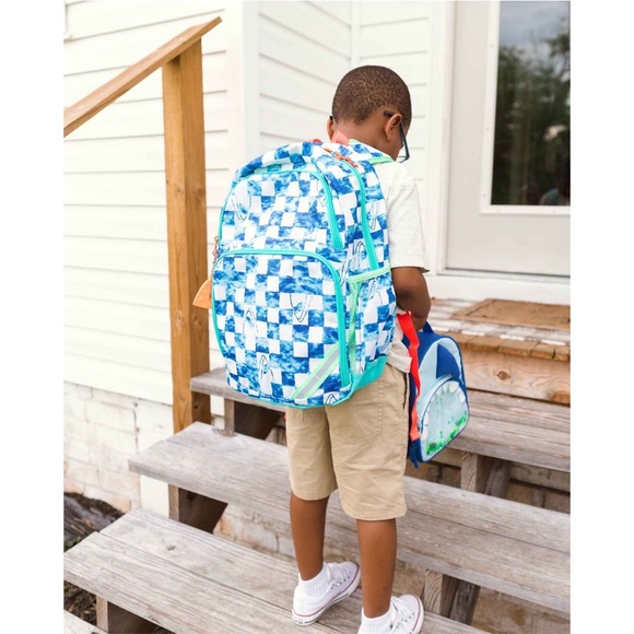 Kids' Classic 17" Backpack Blue checkered Shark front zipper pocket Cat & Jack - Picture 2 of 4